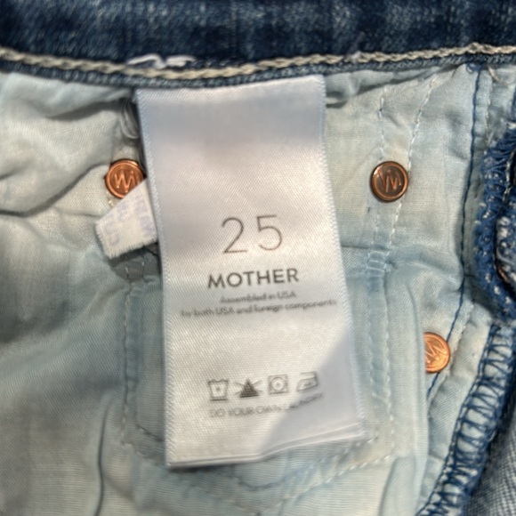 MOTHER Weekender Fray flare jeans - Picture 7 of 7